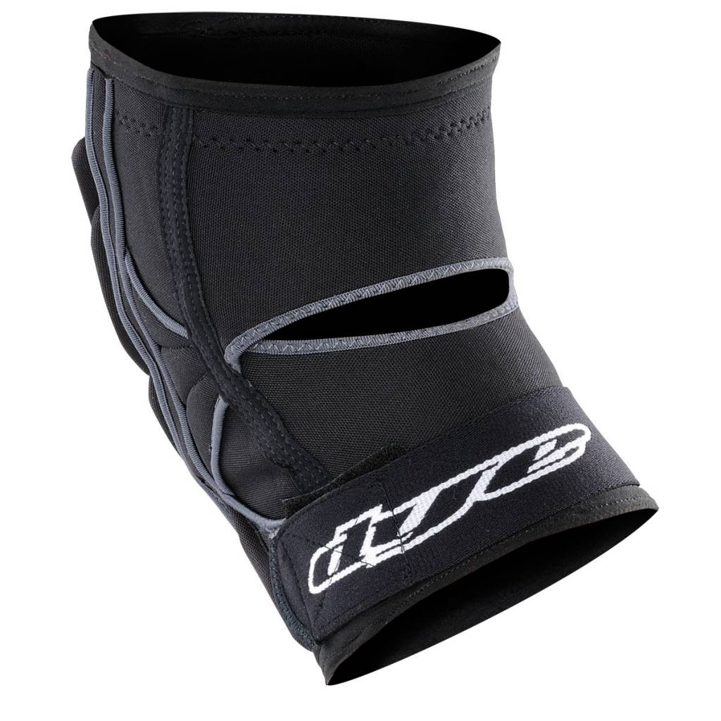 PERFORMANCE KNEE PADS Black | Padding | Clothing | Products | DYE